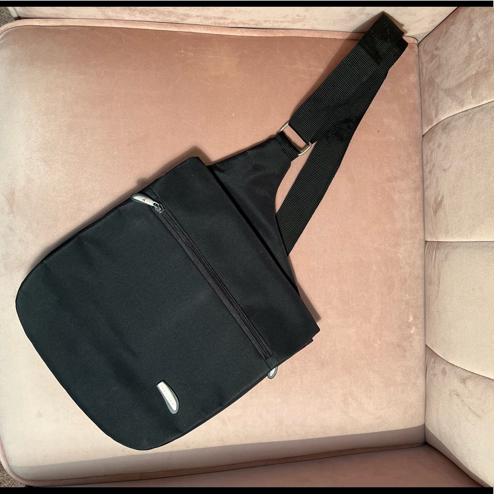Travelon Crossbody Messenger Bag